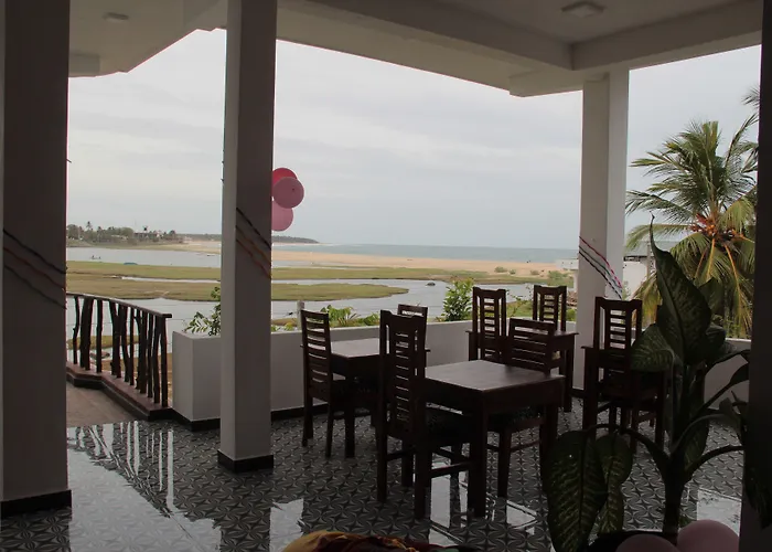 Sunset View Beach Hotel